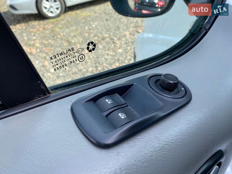 Минивэн Renault Trafic 2012 в Луцке фото 11 Минивэн Renault Trafic 2012 в Луцке