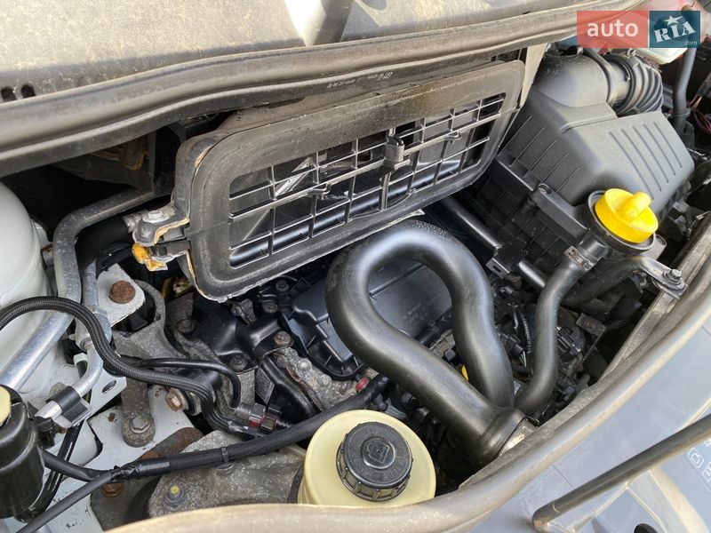 Минивэн Renault Trafic 2012 в Луцке фото 25 Минивэн Renault Trafic 2012 в Луцке