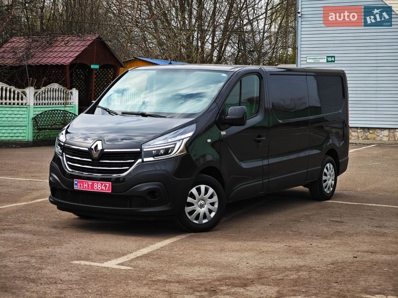 Вантажний фургон Renault Trafic 2020 в Дубні