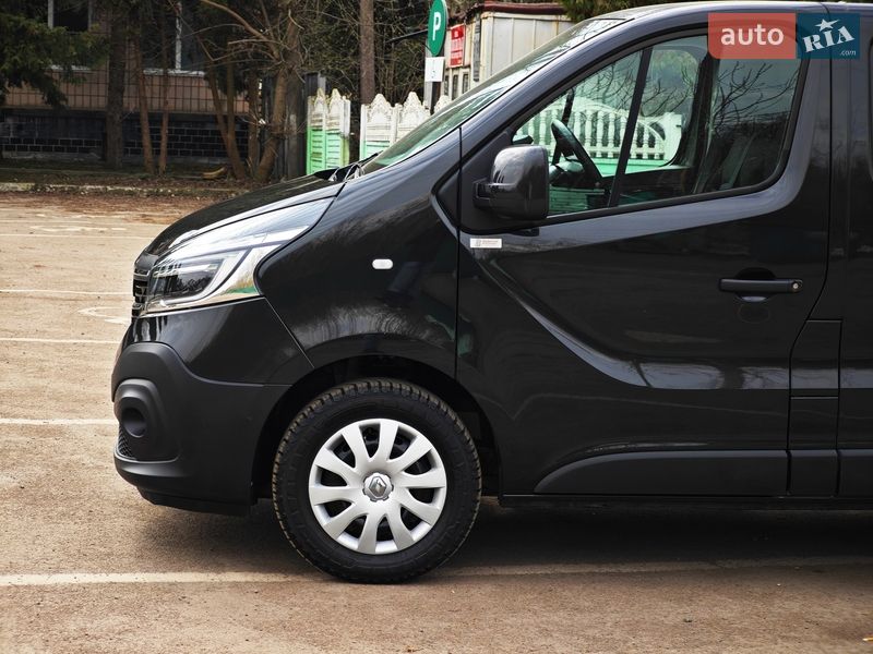 Вантажний фургон Renault Trafic 2020 в Дубні