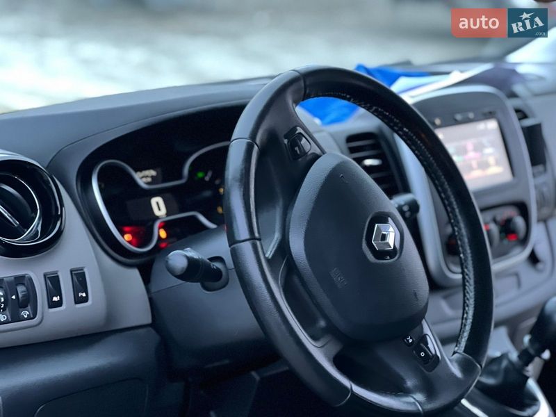 Грузопассажирский фургон Renault Trafic 2016 в Тернополе фото 20 Грузопассажирский фургон Renault Trafic 2016 в Тернополе