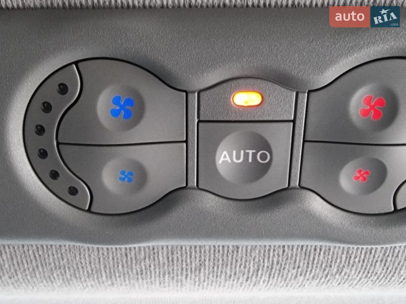 Минивэн Renault Trafic 2012 в Черновцах фото 42 Минивэн Renault Trafic 2012 в Черновцах