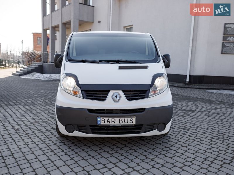 Минивэн Renault Trafic 2007 в Баре фото 10 Минивэн Renault Trafic 2007 в Баре