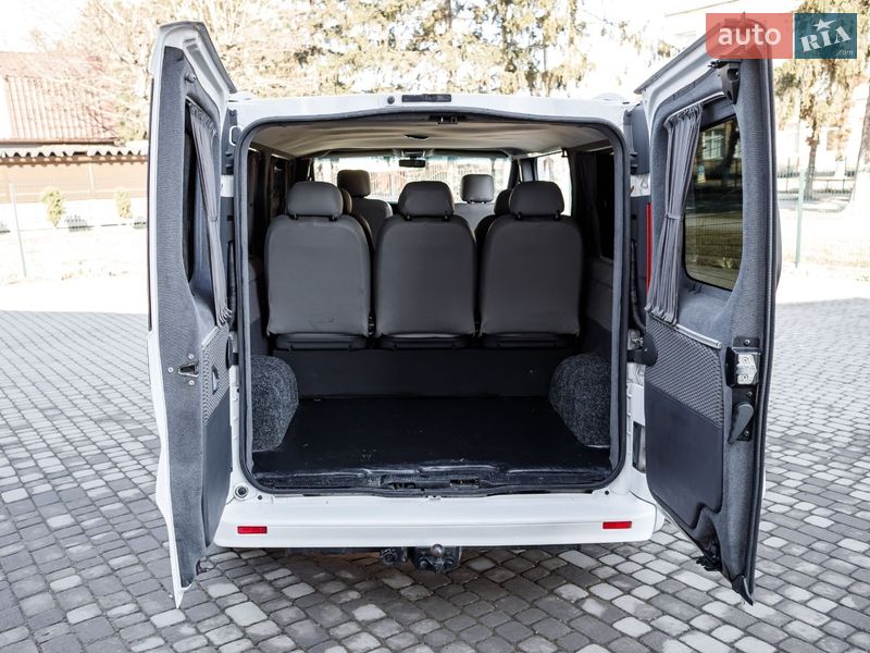 Минивэн Renault Trafic 2007 в Баре фото 29 Минивэн Renault Trafic 2007 в Баре