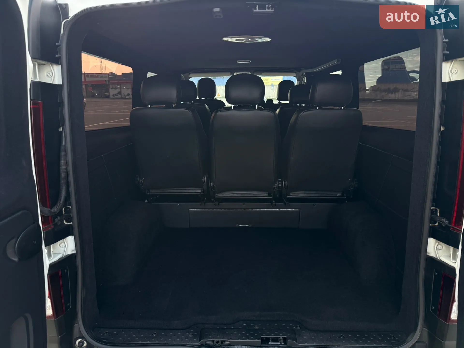 2017 Renault Trafic - мініатюра 32