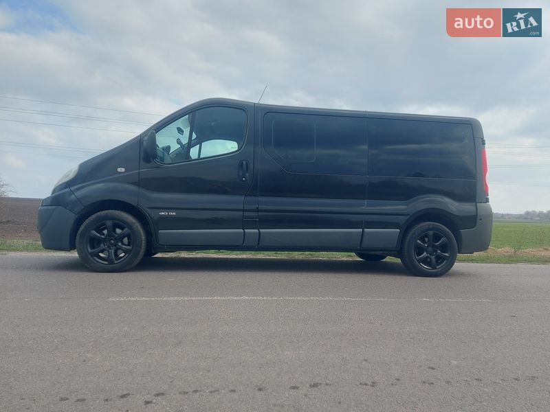 Грузопассажирский фургон Renault Trafic 2012 в Ровно фото 4 Грузопассажирский фургон Renault Trafic 2012 в Ровно