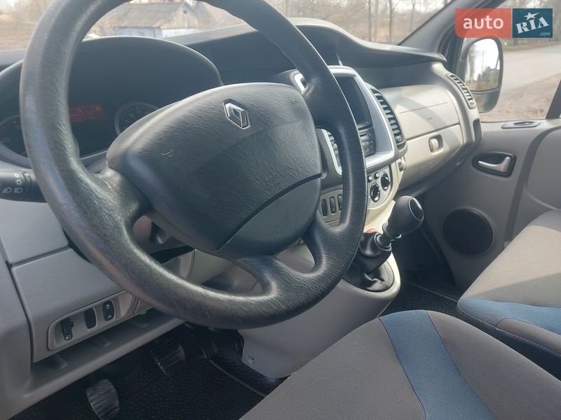 Грузопассажирский фургон Renault Trafic 2012 в Ровно фото 41 Грузопассажирский фургон Renault Trafic 2012 в Ровно