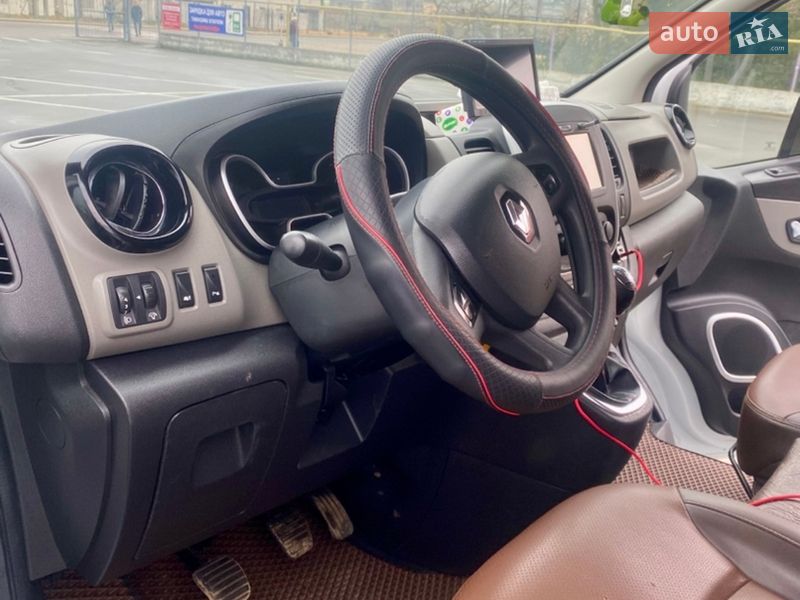 Мікроавтобус вантажний (до 3,5т) Renault Trafic 2015 в Білгороді-Дністровському