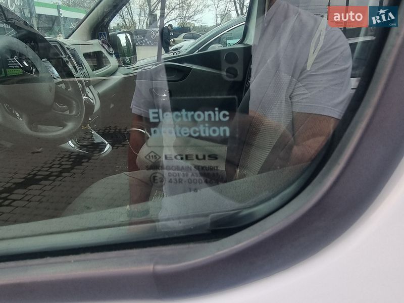 Грузовой фургон Renault Trafic 2017 в Харькове фото 13 Грузовой фургон Renault Trafic 2017 в Харькове