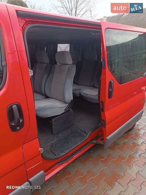 Минивэн Renault Trafic 2002 в Черновцах