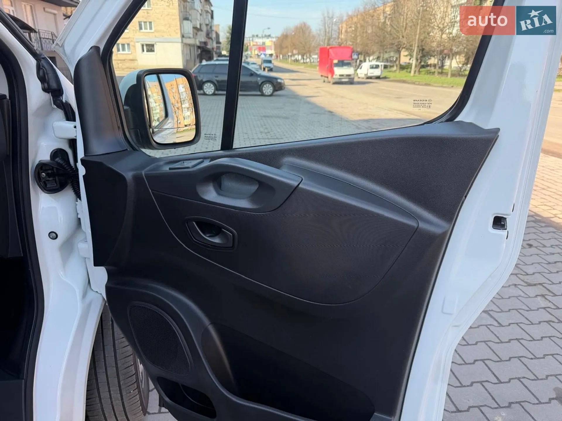 2021 Renault Trafic - мініатюра 31