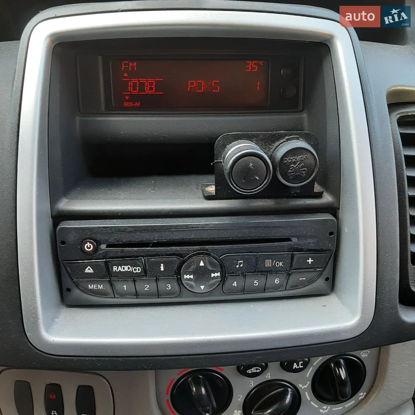 2010 Renault Trafic - мініатюра 62