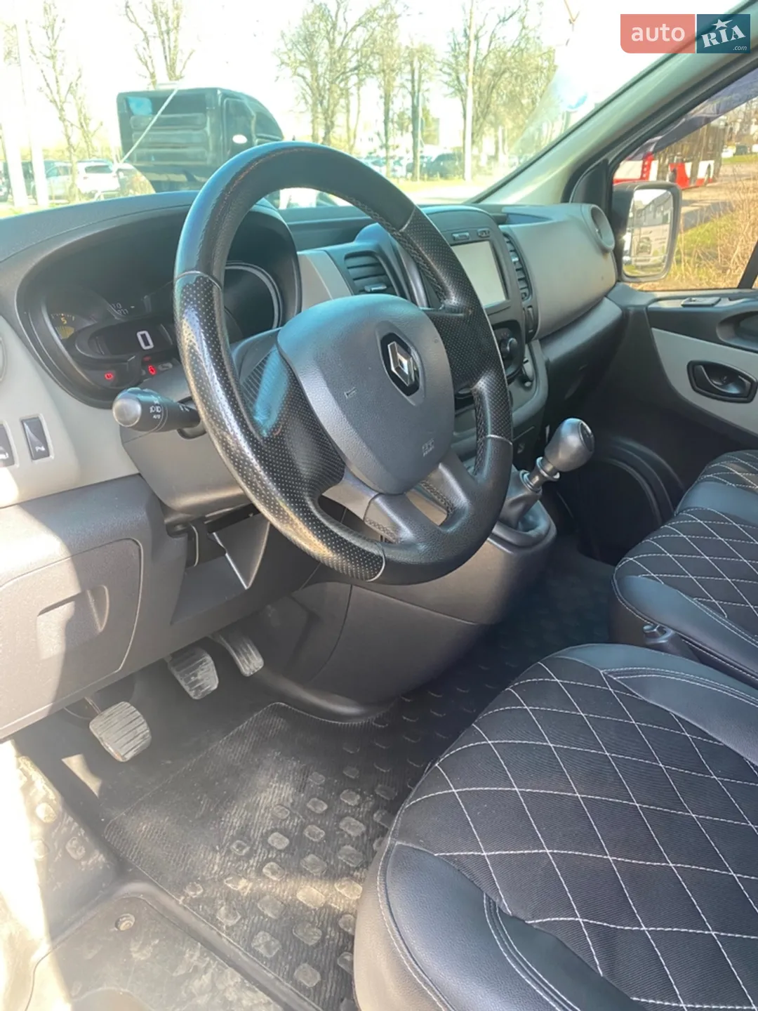 2015 Renault Trafic - мініатюра 15