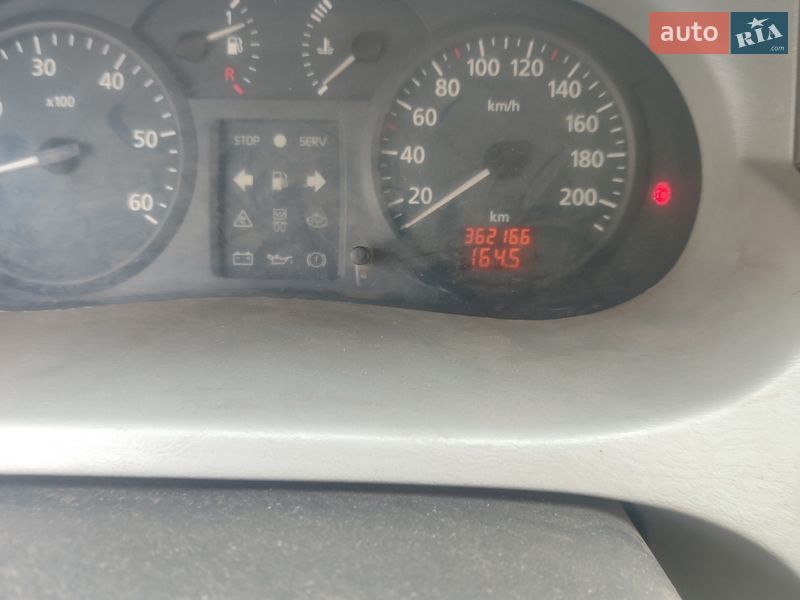 Вантажопасажирський фургон Renault Trafic 2003 в Києві