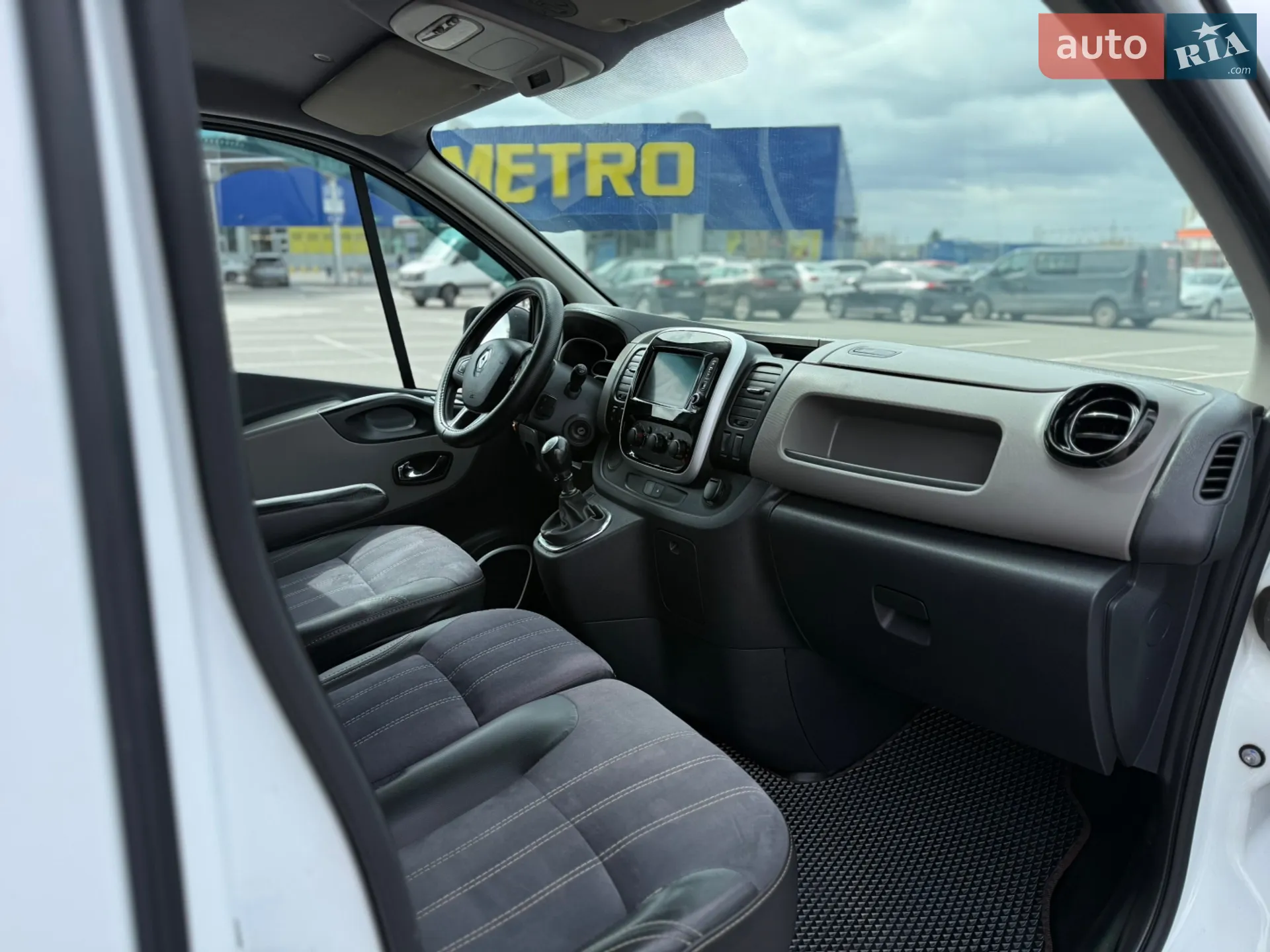 2016 Renault Trafic - мініатюра 19