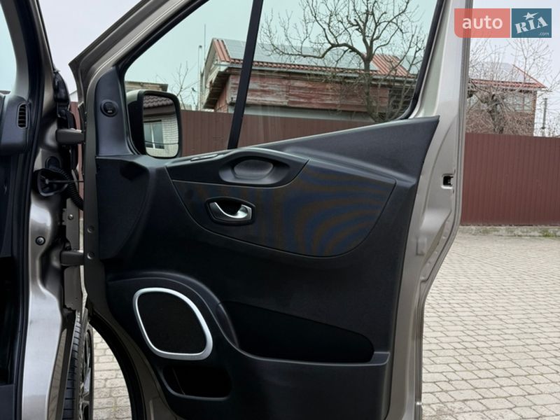 Вантажопасажирський фургон Renault Trafic 2019 в Києві фото 68 Вантажопасажирський фургон Renault Trafic 2019 в Києві