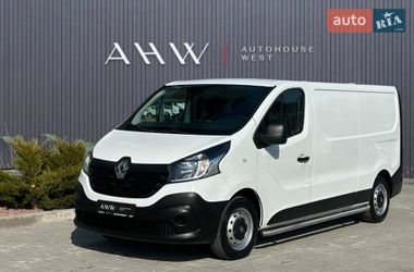 Грузовой фургон Renault Trafic 2015 в Львове