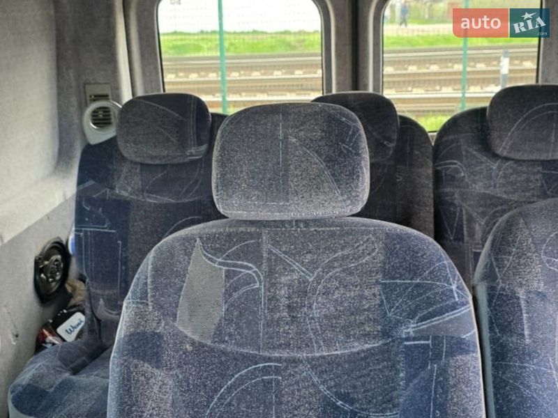 Мінівен Renault Trafic 2003 в Одесі