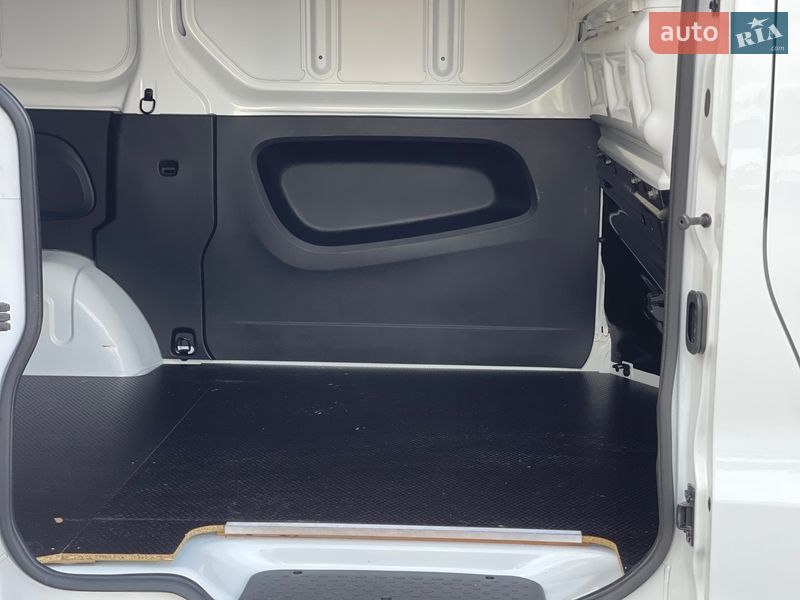 Грузовой фургон Renault Trafic 2023 в Дубно