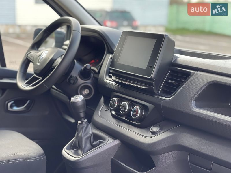 Грузовой фургон Renault Trafic 2023 в Дубно