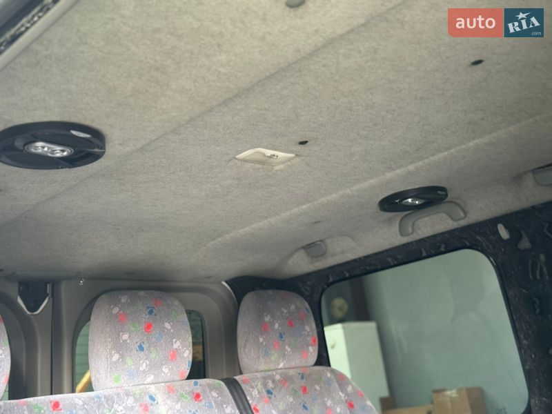 Минивэн Renault Trafic 2002 в Владимире фото 25 Минивэн Renault Trafic 2002 в Владимире