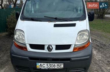 Минивэн Renault Trafic 2004 в Ратным