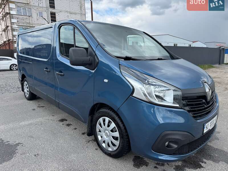 Вантажний фургон Renault Trafic 2015 в Києві фото Вантажний фургон Renault Trafic 2015 в Києві