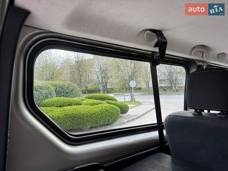 Мінівен Renault Trafic 2017 в Луцьку фото 57 Мінівен Renault Trafic 2017 в Луцьку