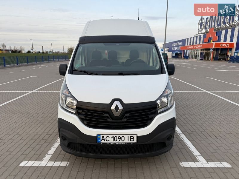 Грузовой фургон Renault Trafic 2017 в Нововолынске