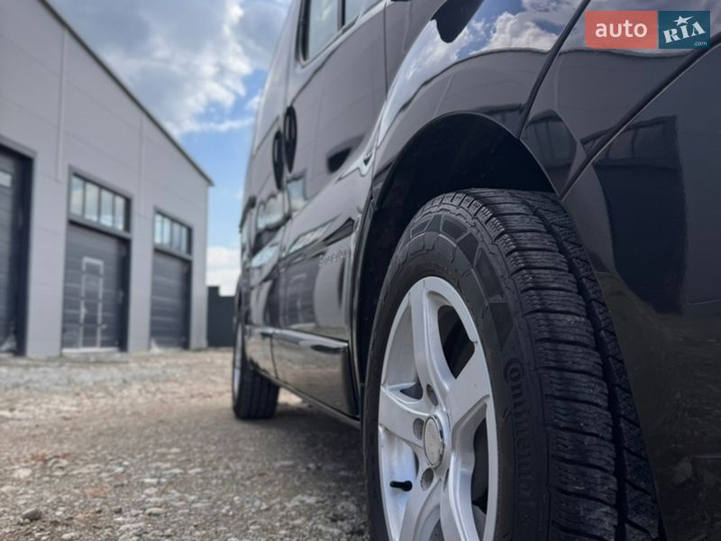 Мінівен Renault Trafic 2011 в Ізмаїлі фото 31 Мінівен Renault Trafic 2011 в Ізмаїлі