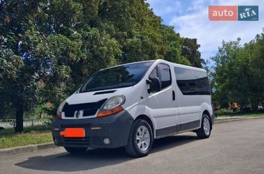 Мінівен Renault Trafic 2002 в Кам'янець-Подільському