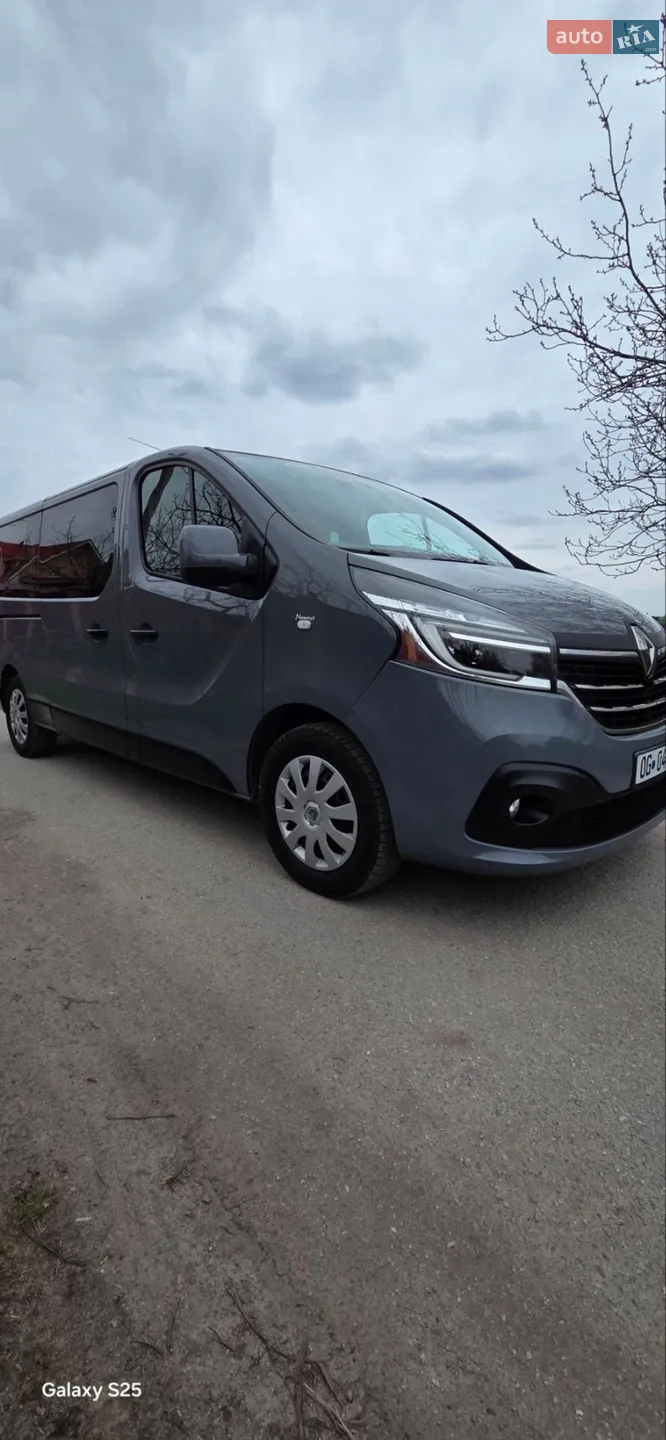 2020 Renault Trafic - мініатюра 2