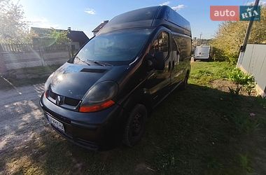 Вантажний фургон Renault Trafic 2004 в Хмельницькому