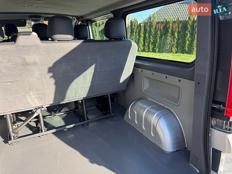Мінівен Renault Trafic 2012 в Луцьку