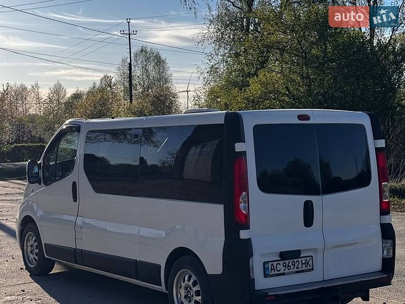Минивэн Renault Trafic 2008 в Иваничах
