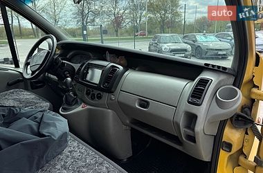 Минивэн Renault Trafic 2003 в Каменец-Подольском
