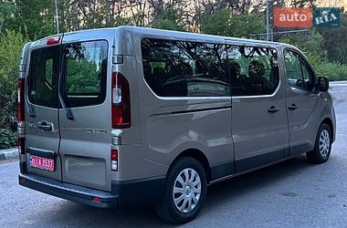 Минивэн Renault Trafic 2015 в Луцке