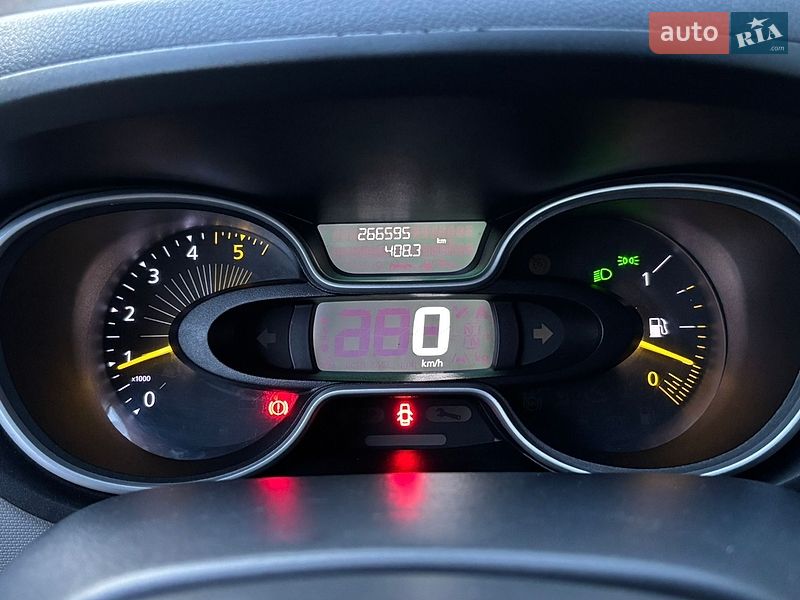 Минивэн Renault Trafic 2015 в Луцке