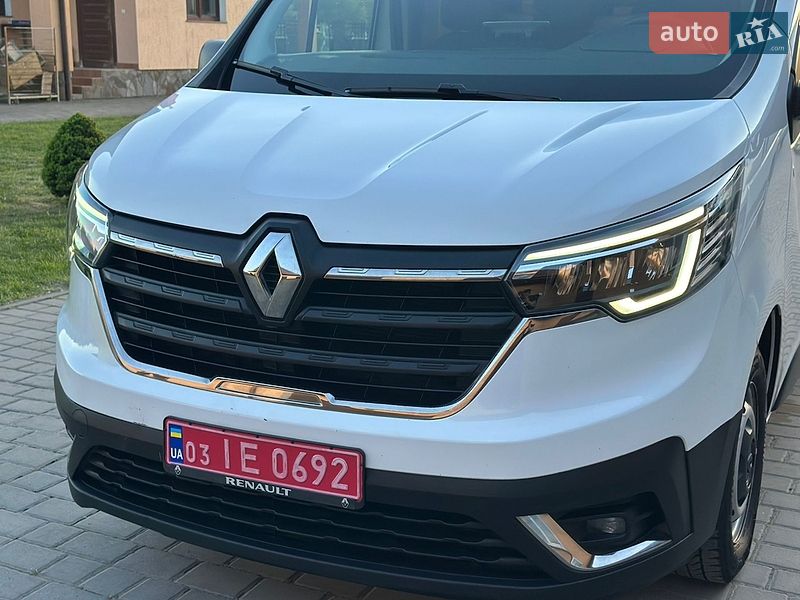 Грузовой фургон Renault Trafic 2022 в Бродах