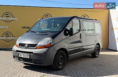 Минивэн Renault Trafic 2006 в Ровно