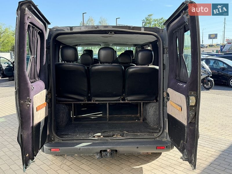 Минивэн Renault Trafic 2006 в Ровно