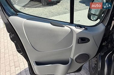 Минивэн Renault Trafic 2006 в Ровно