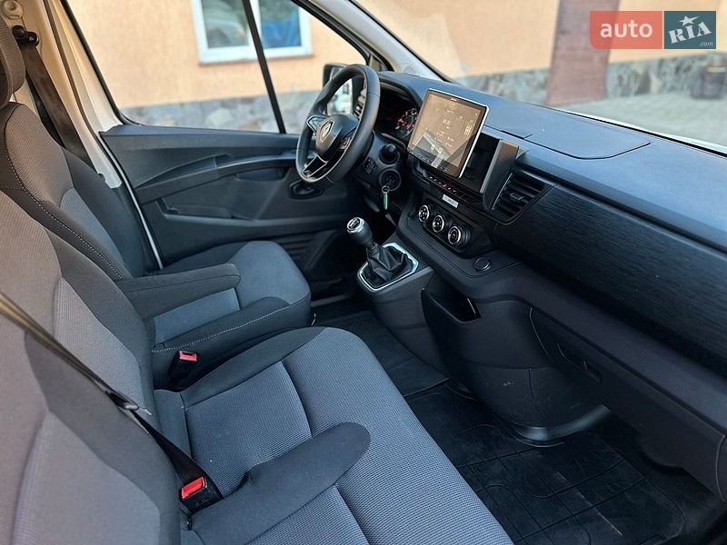 Грузовой фургон Renault Trafic 2022 в Бродах