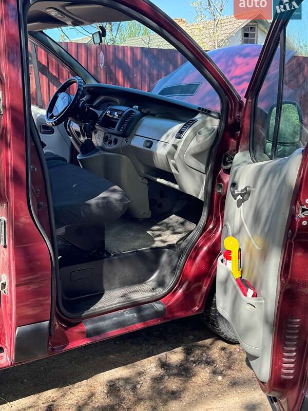 Минивэн Renault Trafic 2003 в Тернополе