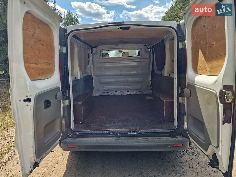 Грузовой фургон Renault Trafic 2009 в Старой Выжевке