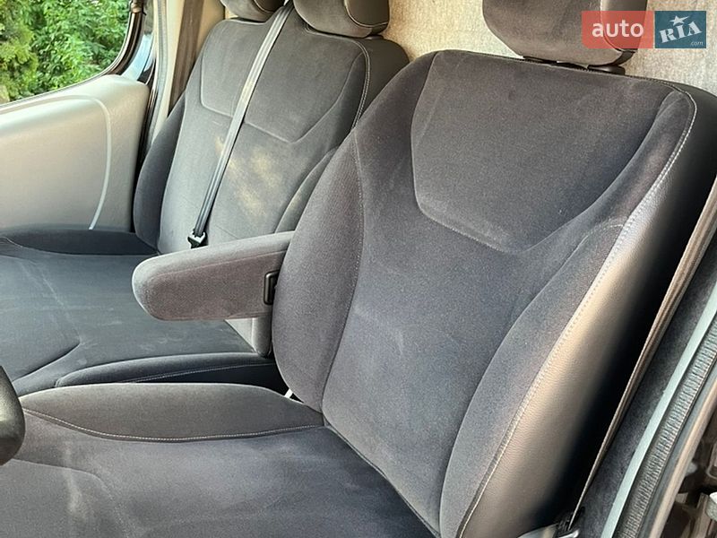 Грузовой фургон Renault Trafic 2012 в Бродах
