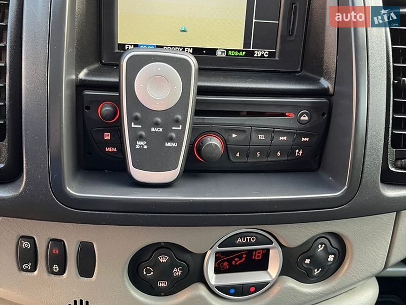 Грузовой фургон Renault Trafic 2012 в Бродах