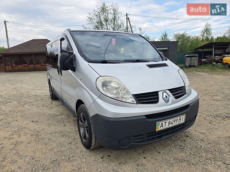 Минивэн Renault Trafic 2008 в Коломые