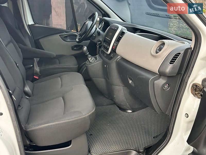 Вантажний фургон Renault Trafic 2019 в Івано-Франківську