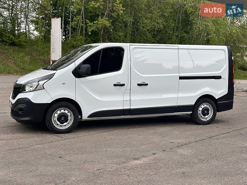 Вантажний фургон Renault Trafic 2019 в Івано-Франківську